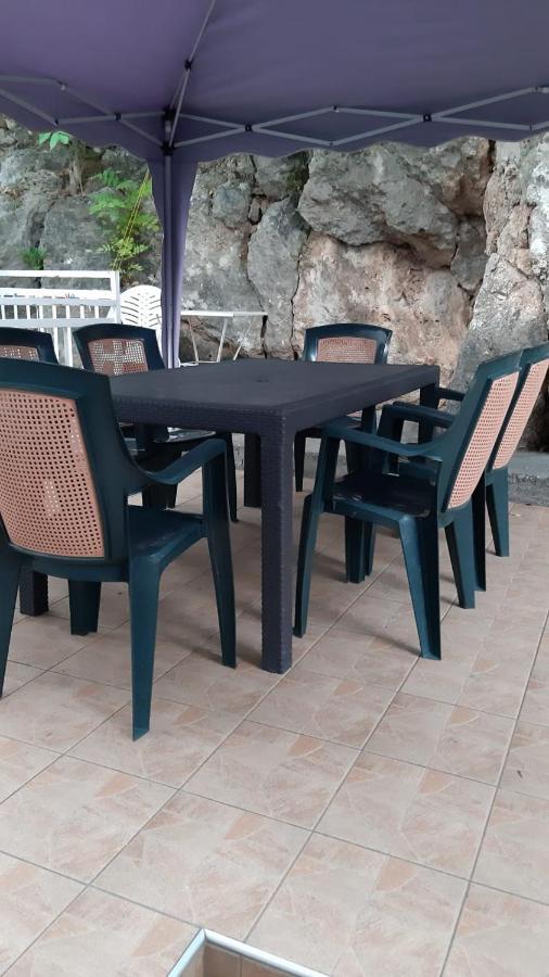 Apartmani Lara 格拉达茨 外观 照片