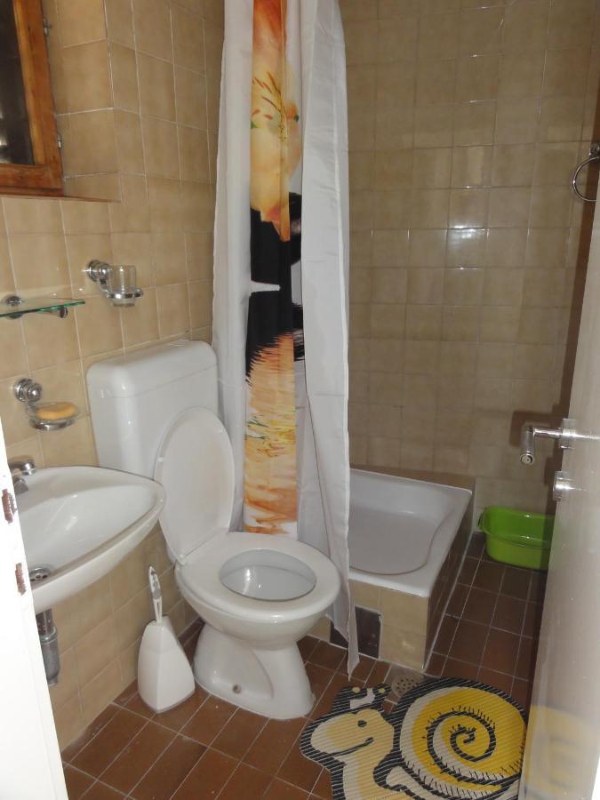 Apartmani Lara 格拉达茨 外观 照片